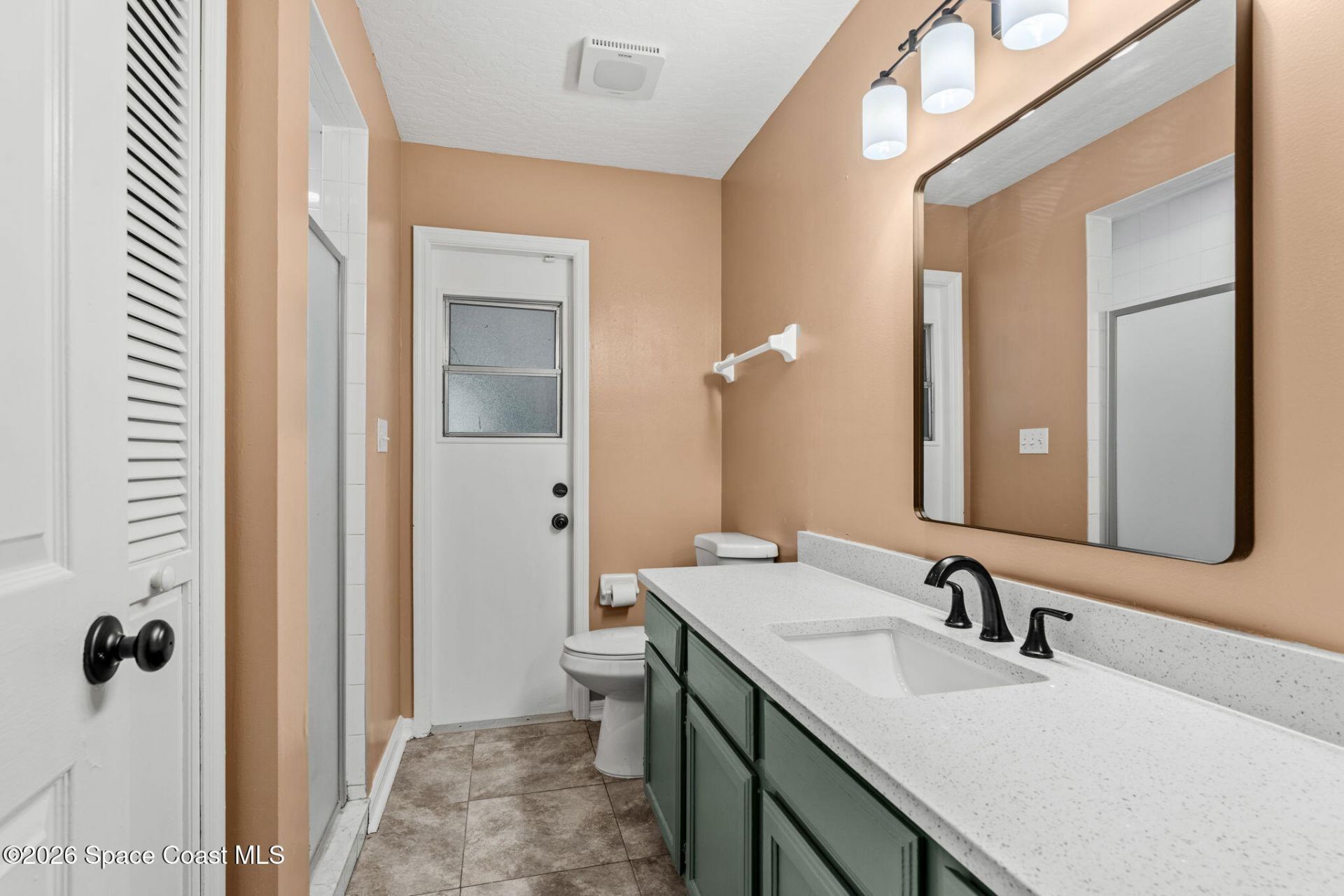 950 Whisperpine Drive, Melbourne, FL 32901 Photo