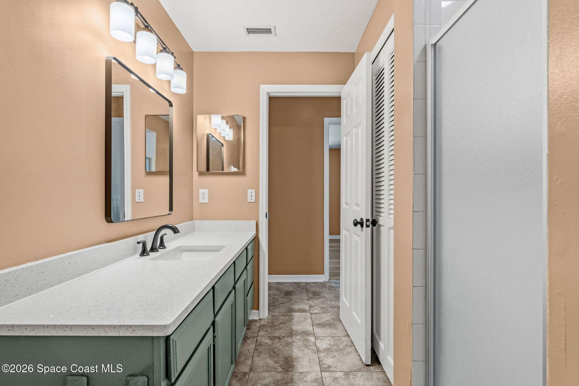 950 Whisperpine Drive, Melbourne, FL 32901 Photo