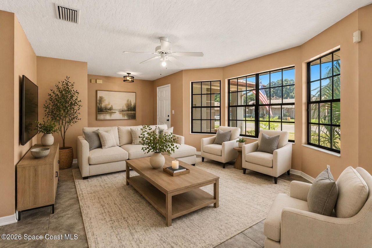 950 Whisperpine Drive, Melbourne, FL 32901 Photo