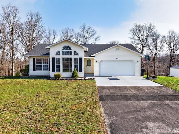 115 Saw Mill Road , St Robert, MO 65584