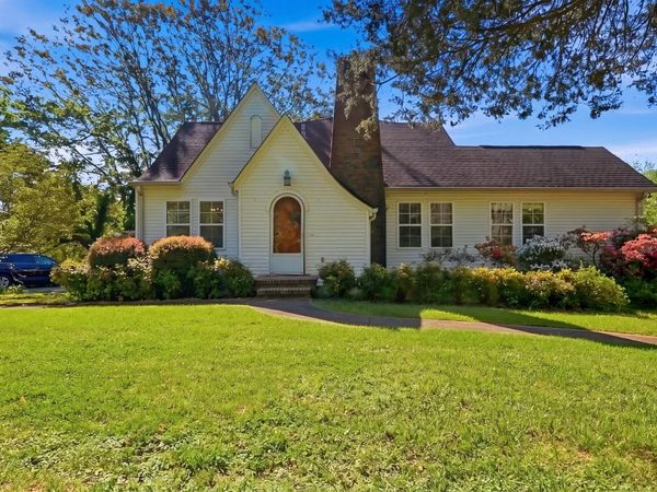 4222 Mountain Creek Road, Chattanooga, TN 37415