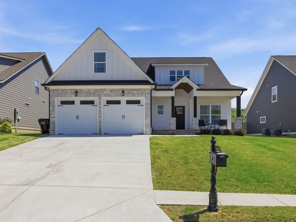 8921 Silver Maple Drive, Ooltewah, TN 37363