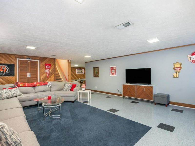 5916 Cleves Warsaw Pike, Green Township, OH 45238 Photo 26