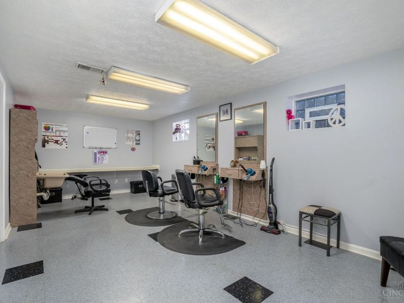 5916 Cleves Warsaw Pike, Green Township, OH 45238 Photo 30