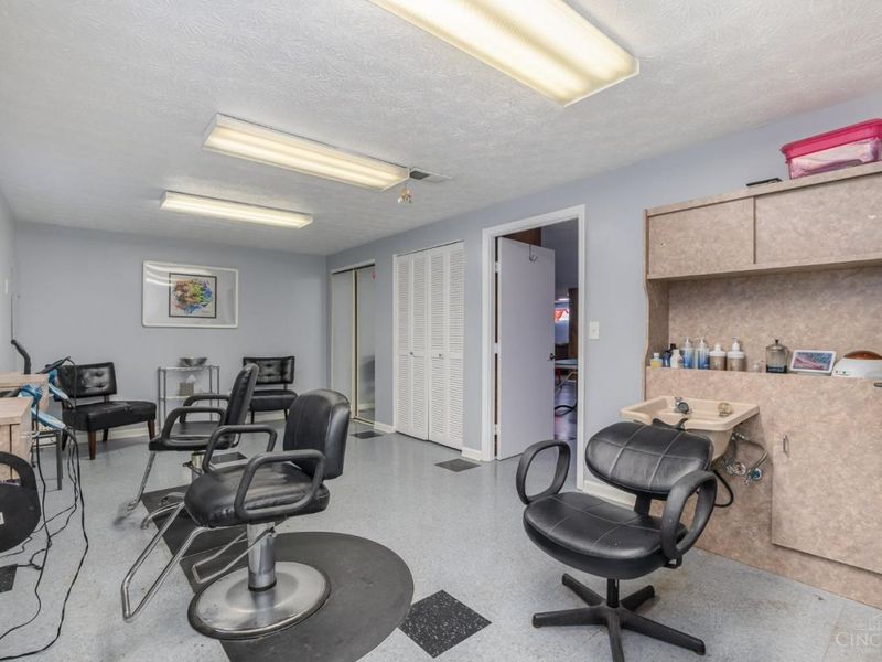 5916 Cleves Warsaw Pike, Green Township, OH 45238 Photo 31