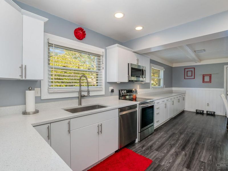 5916 Cleves Warsaw Pike, Green Township, OH 45238 Photo 9