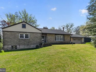 871 ROBERTS ROAD, BENSALEM, PA 19020