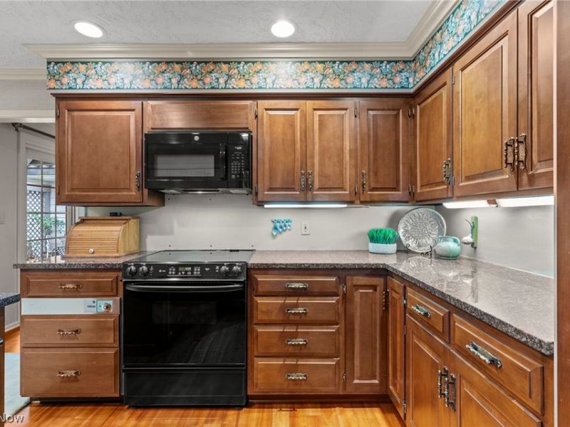 1222 Dearborn Drive, Akron, OH 44313 Photo 18