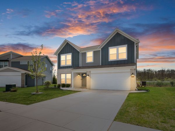 9707 Violet Circle, Indianapolis, IN 46239