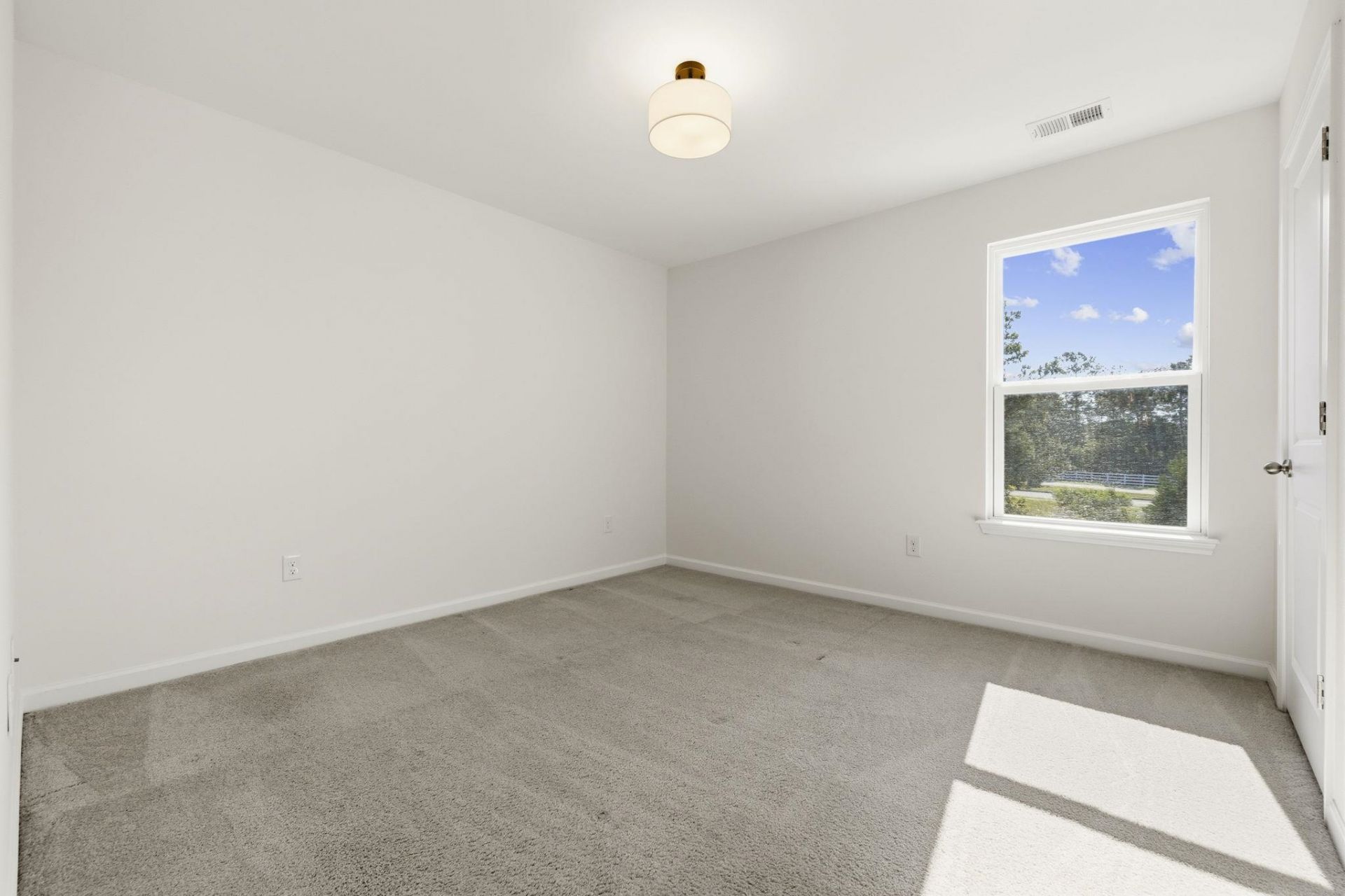 550 Hay Hill Ln. Photo 34