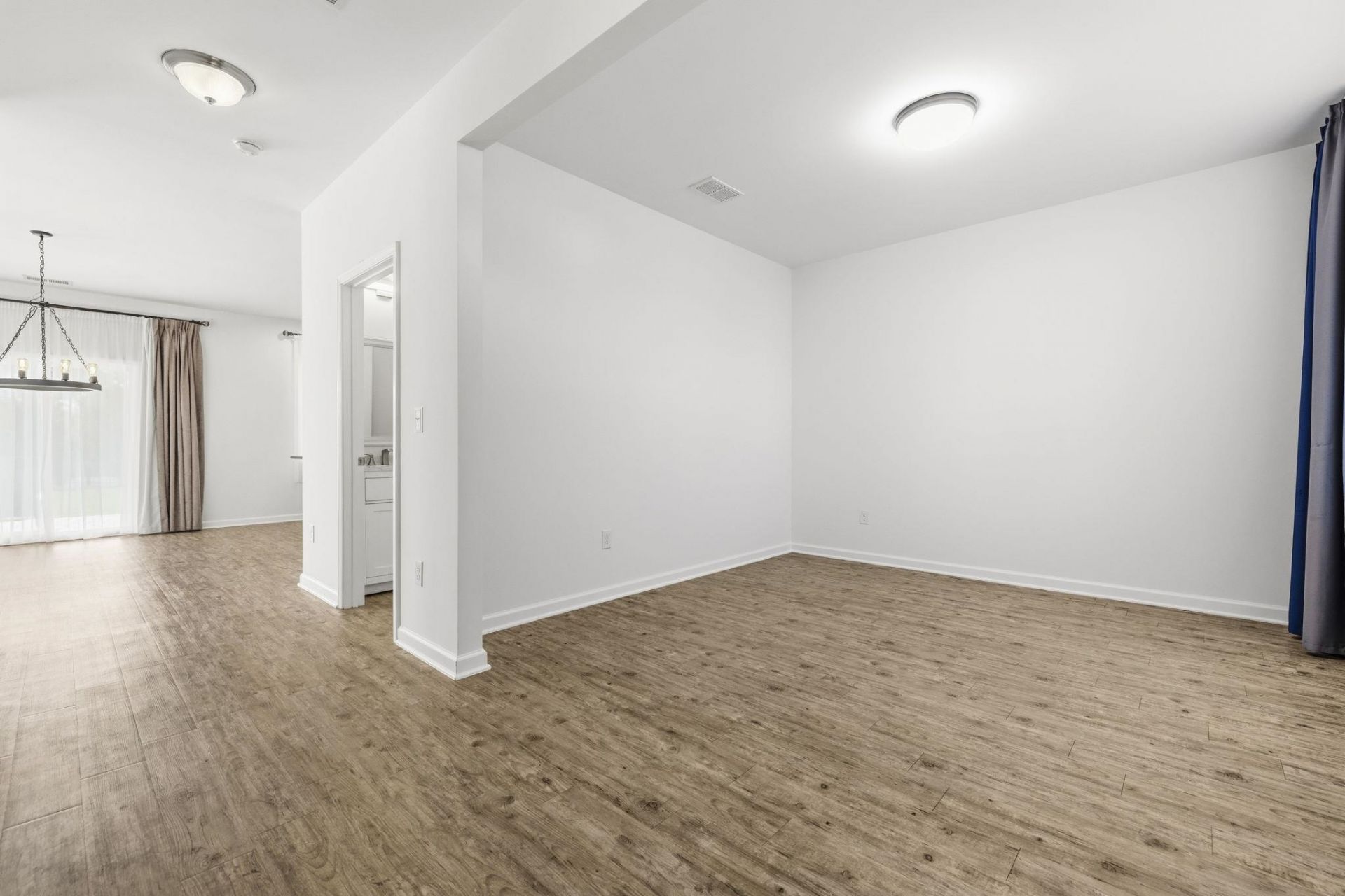 550 Hay Hill Ln. Photo 5