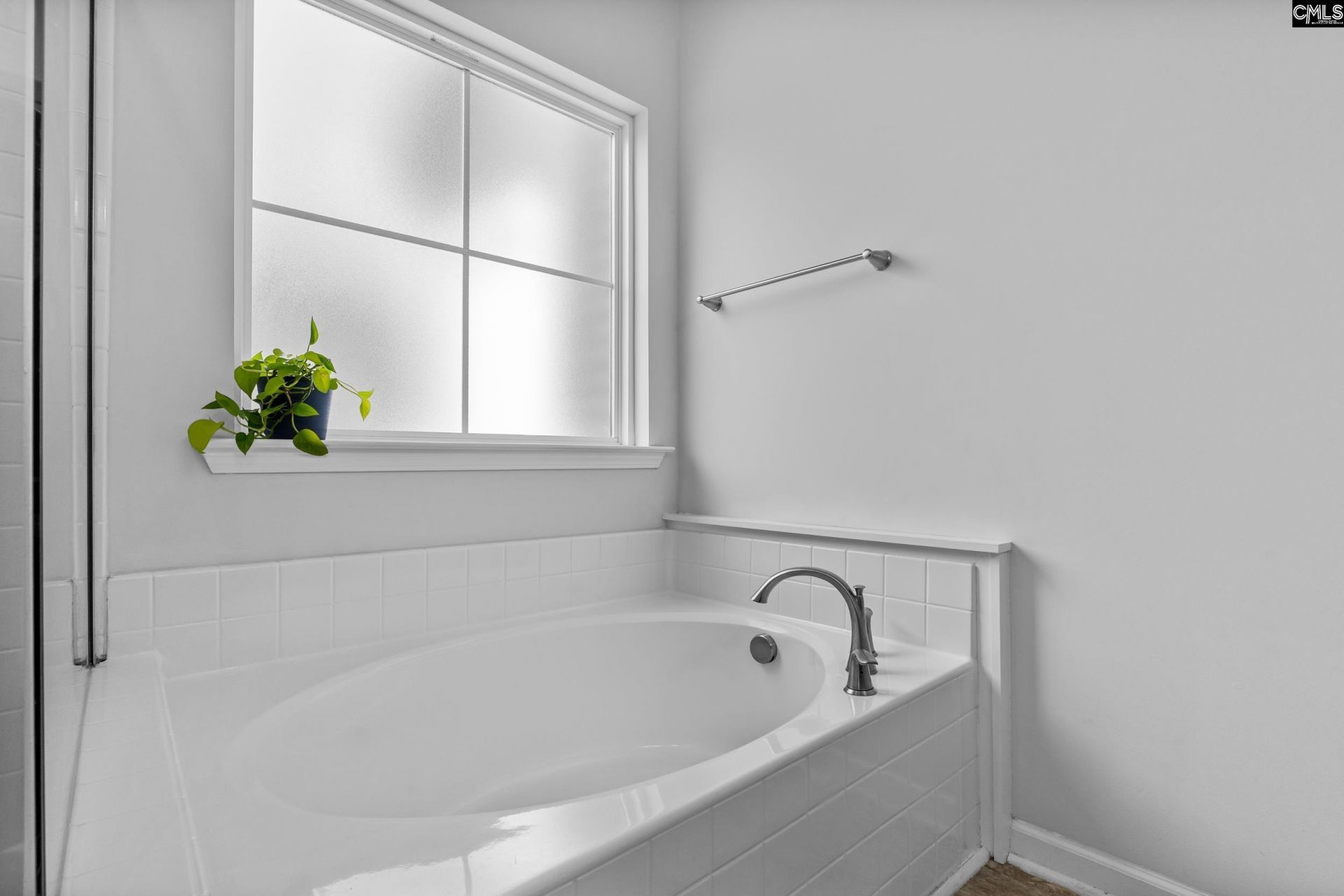 837 Oxbury Ln  Photo 17