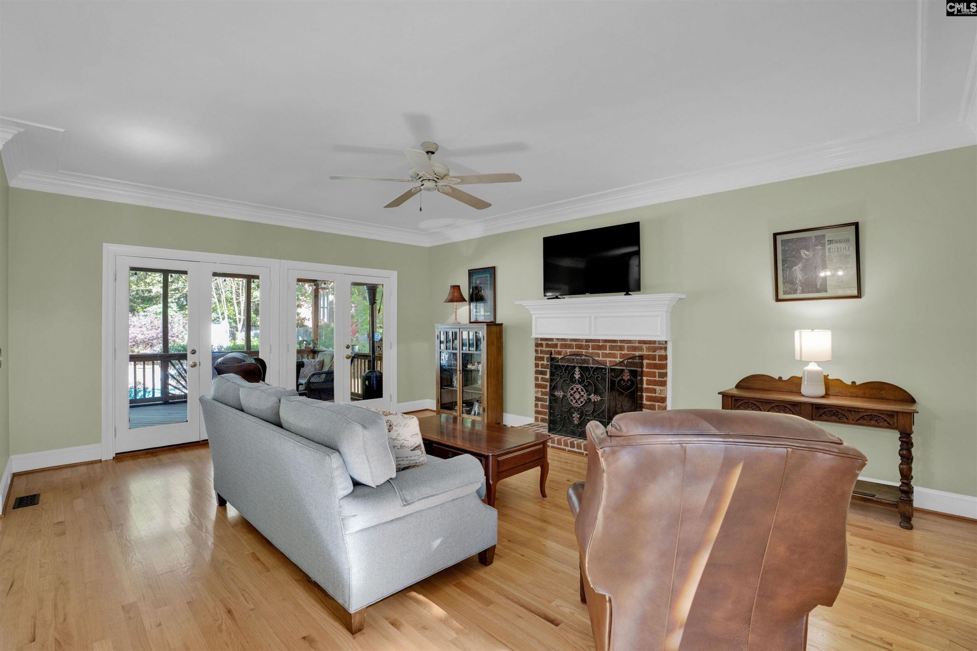 209 Bronlow Drive  Photo 10