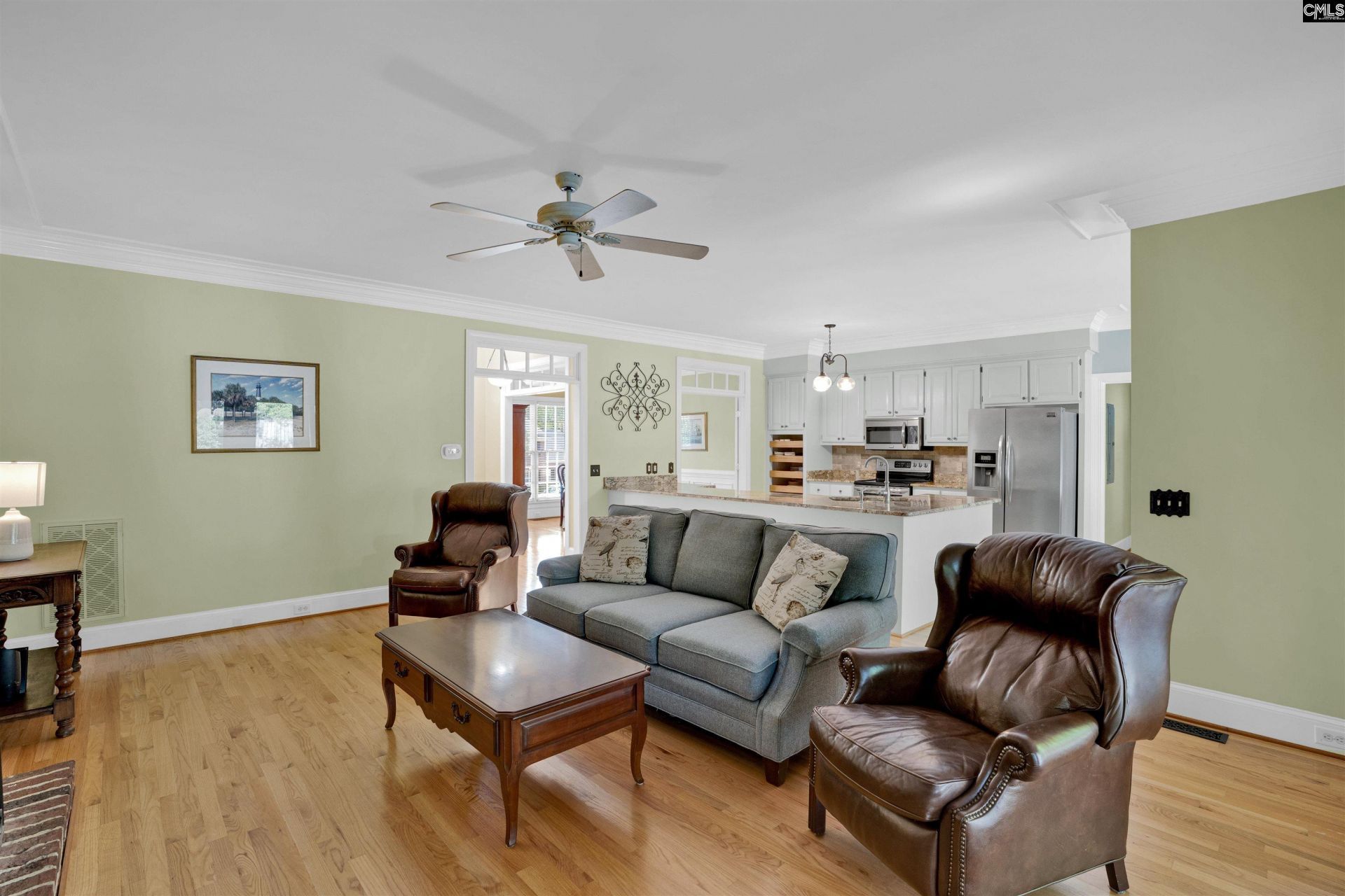 209 Bronlow Drive  Photo 12