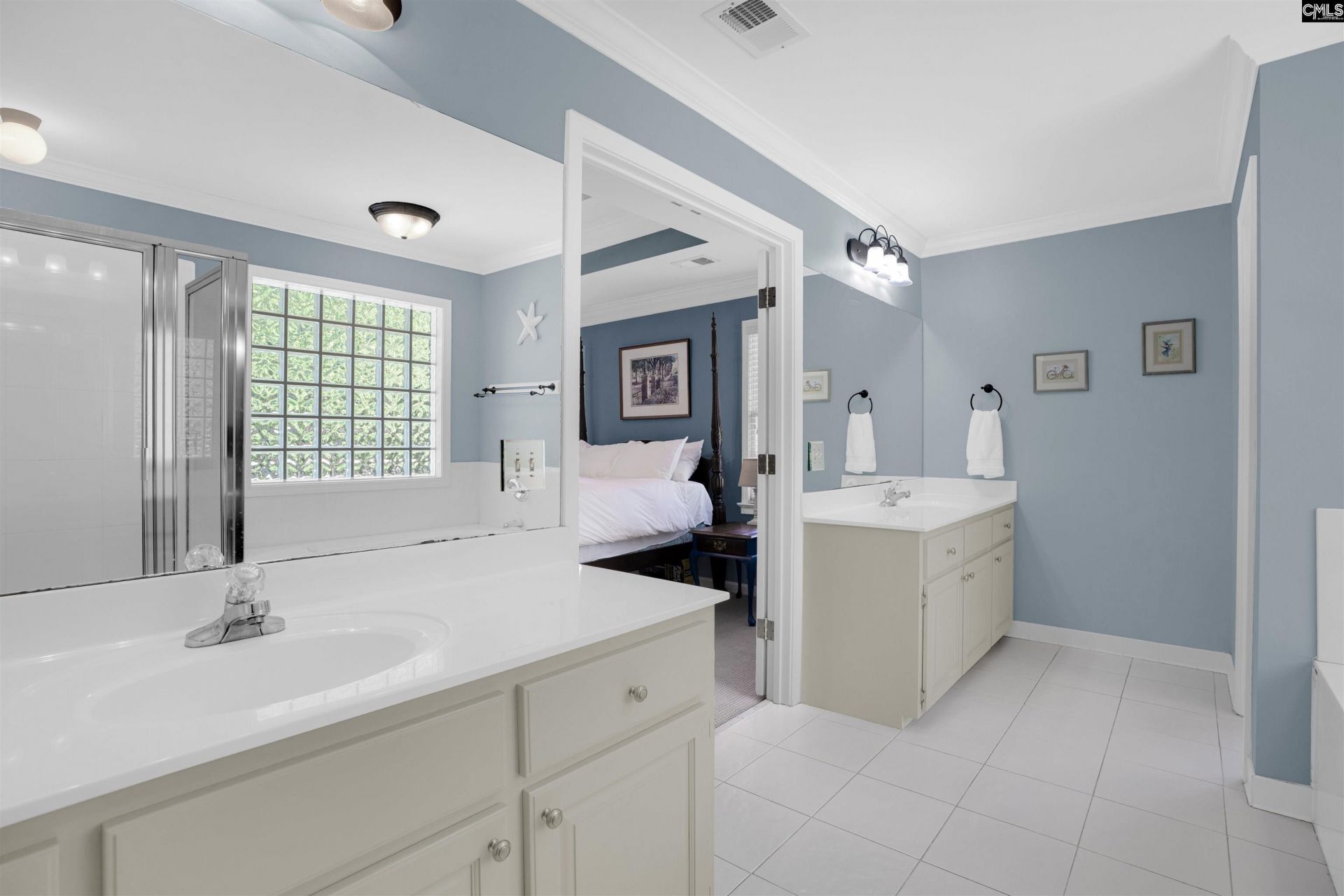 209 Bronlow Drive  Photo 16