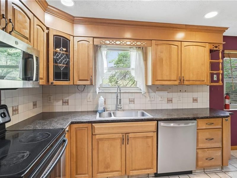 3288 Milverton Court, Cincinnati, OH 45248 Photo 16