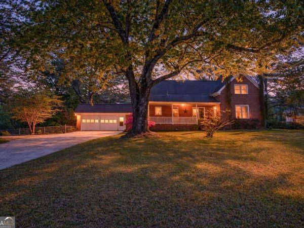 716 Killian Hill Road SW, Lilburn, GA 30047