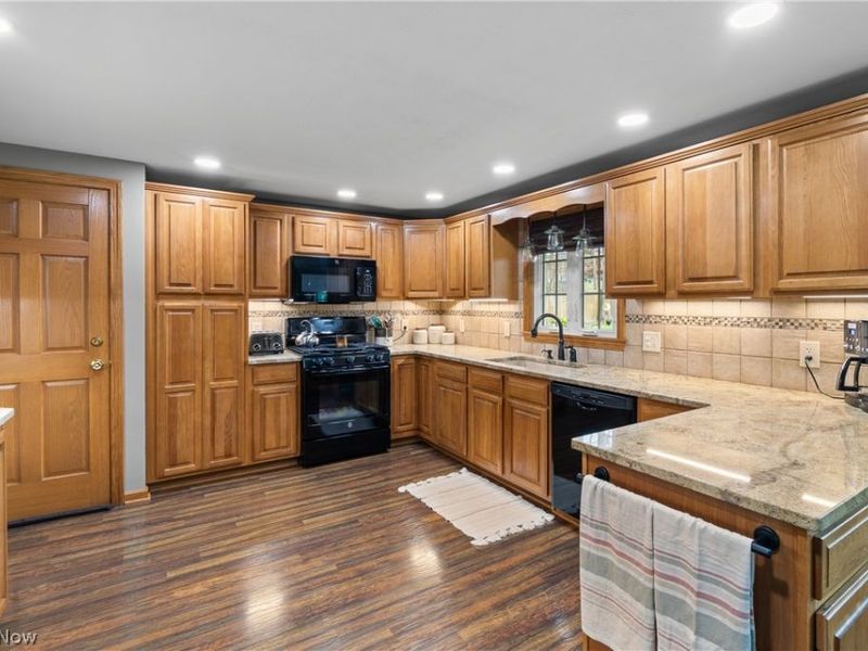 1732 Sherwood Avenue NW, Massillon, OH 44646 Photo 9