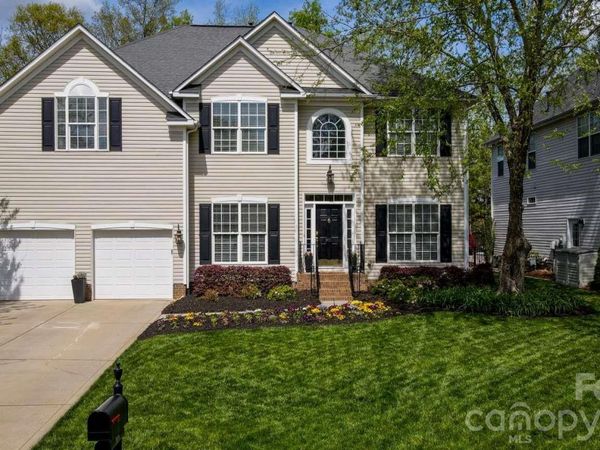 913 Grayscroft Drive , Waxhaw, NC 28173