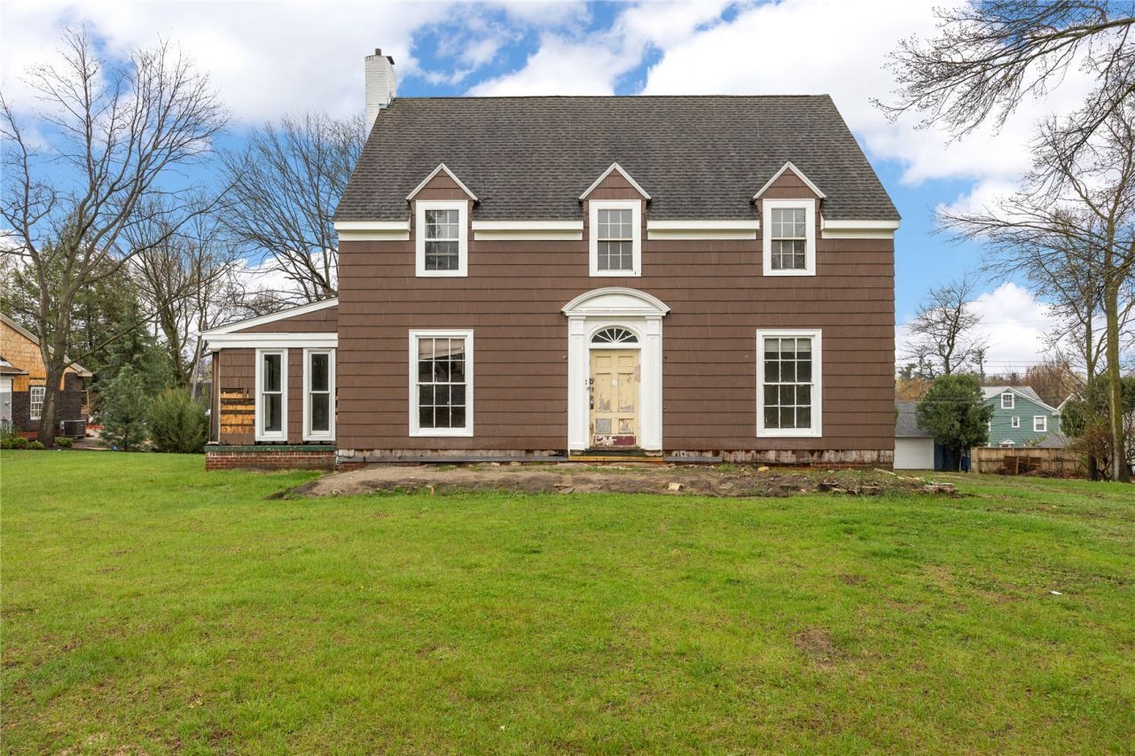 2159 Linden Dr Se, Cedar Rapids, IA 52403 Main Photo