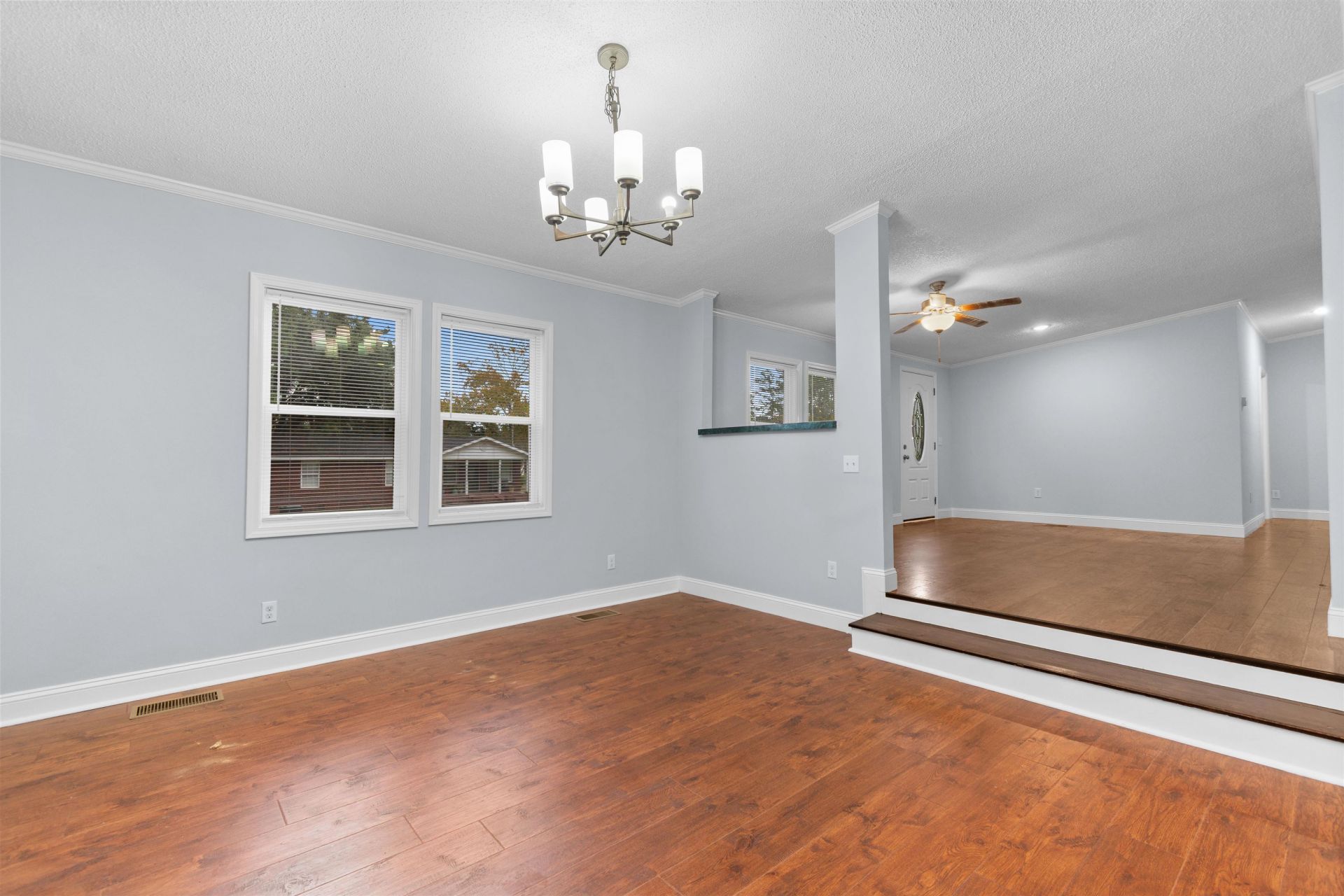 903 Durant St.  Photo 12