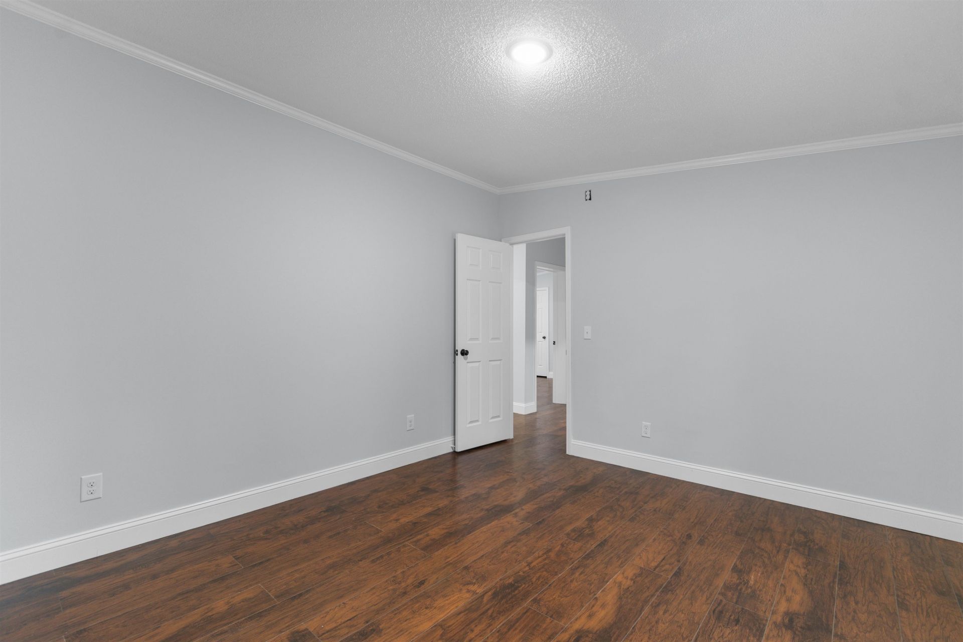 903 Durant St.  Photo 24