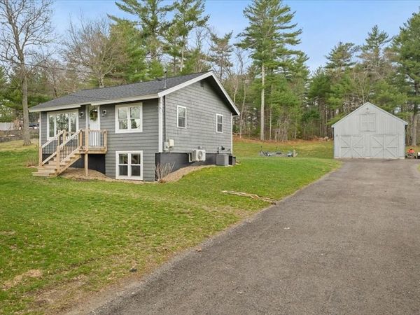 287 Thompson St, Middleboro, MA 02346