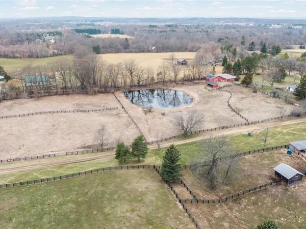 1261 Brauer Road, Metamora Vlg, MI 48371