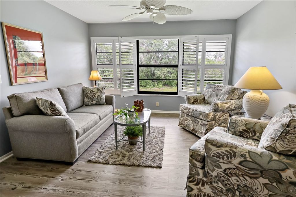 27 Plantation Drive, Unit 201, Vero Beach, FL 32966 Photo