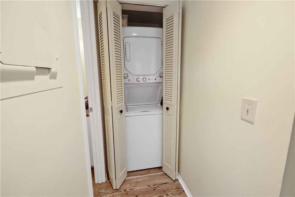 27 Plantation Drive, Unit 201, Vero Beach, FL 32966 Photo