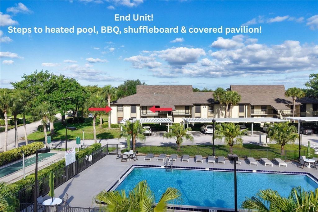 27 Plantation Drive, Unit 201, Vero Beach, FL 32966 Photo