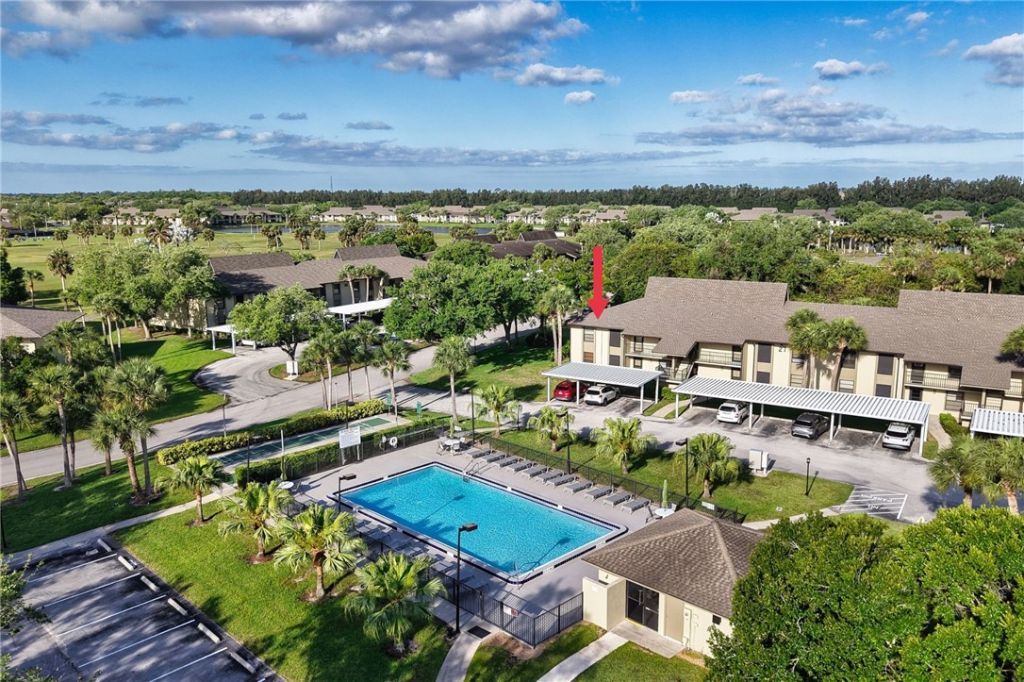 27 Plantation Drive, Unit 201, Vero Beach, FL 32966 Photo