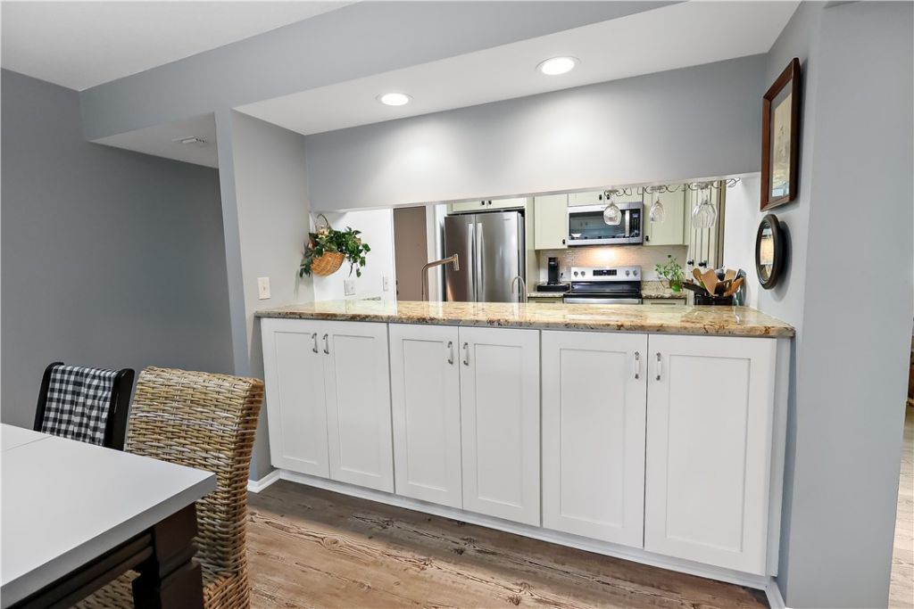 27 Plantation Drive, Unit 201, Vero Beach, FL 32966 Photo