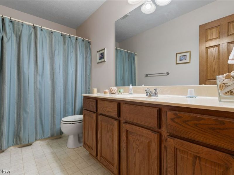 2043 Kingscote Circle NE, North Canton, OH 44720 Photo 29