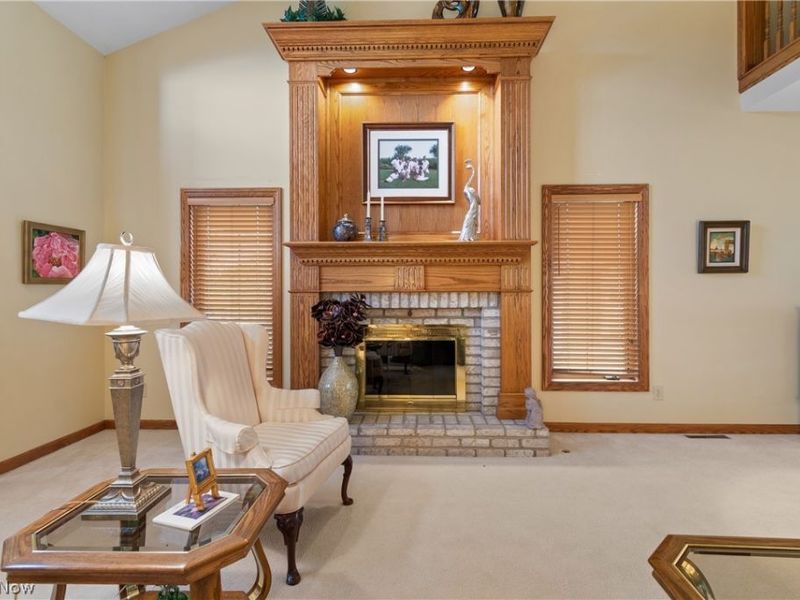 2043 Kingscote Circle NE, North Canton, OH 44720 Photo 5