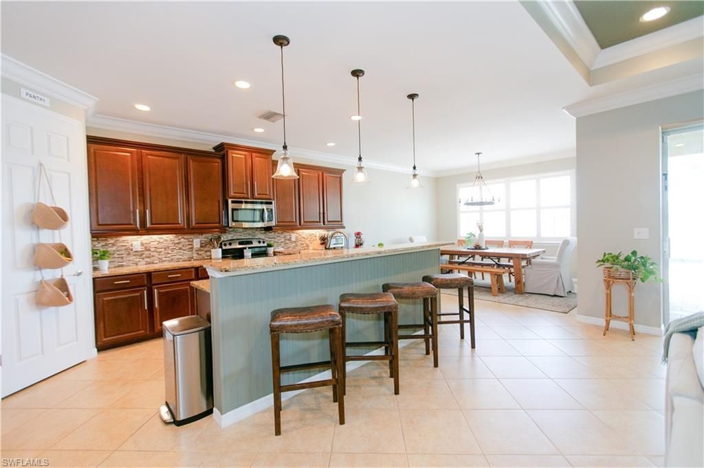 2604 Stonyhill Ct, Cape Coral, FL 33991 Photo