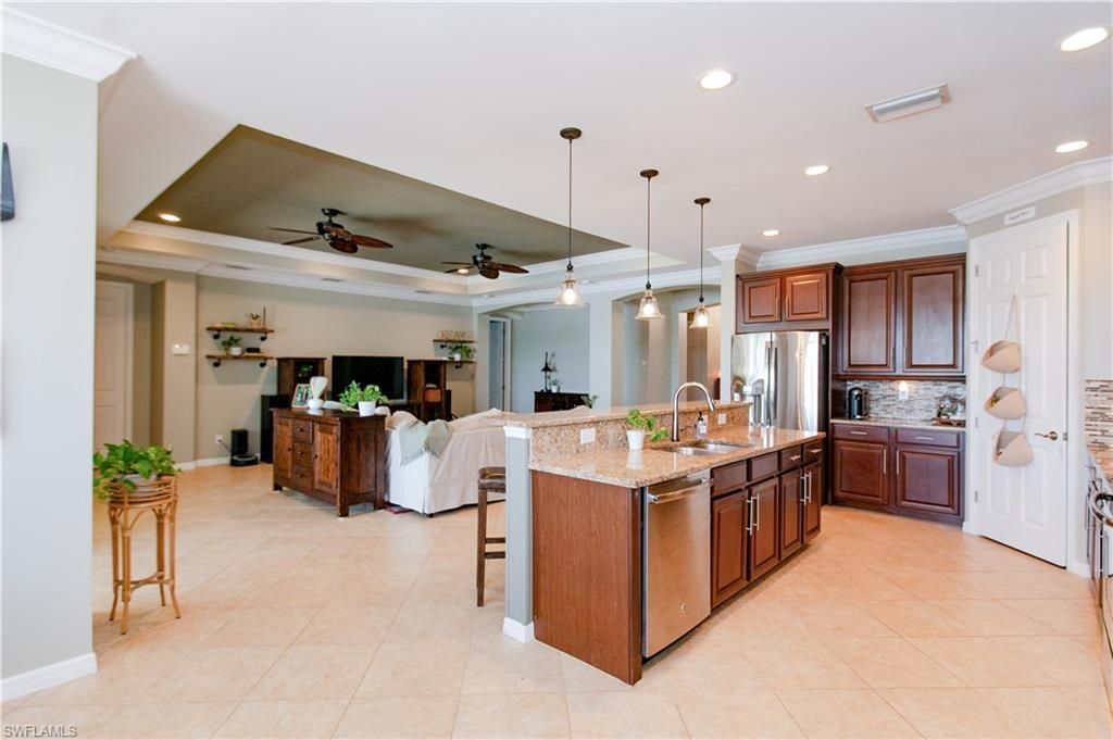 2604 Stonyhill Ct, Cape Coral, FL 33991 Photo