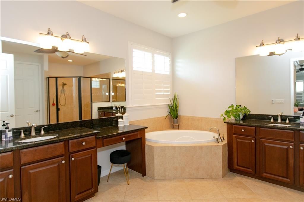 2604 Stonyhill Ct, Cape Coral, FL 33991 Photo