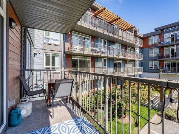 110 Presley Pl, Unit 212, View Royal, BC V9B 0Z1