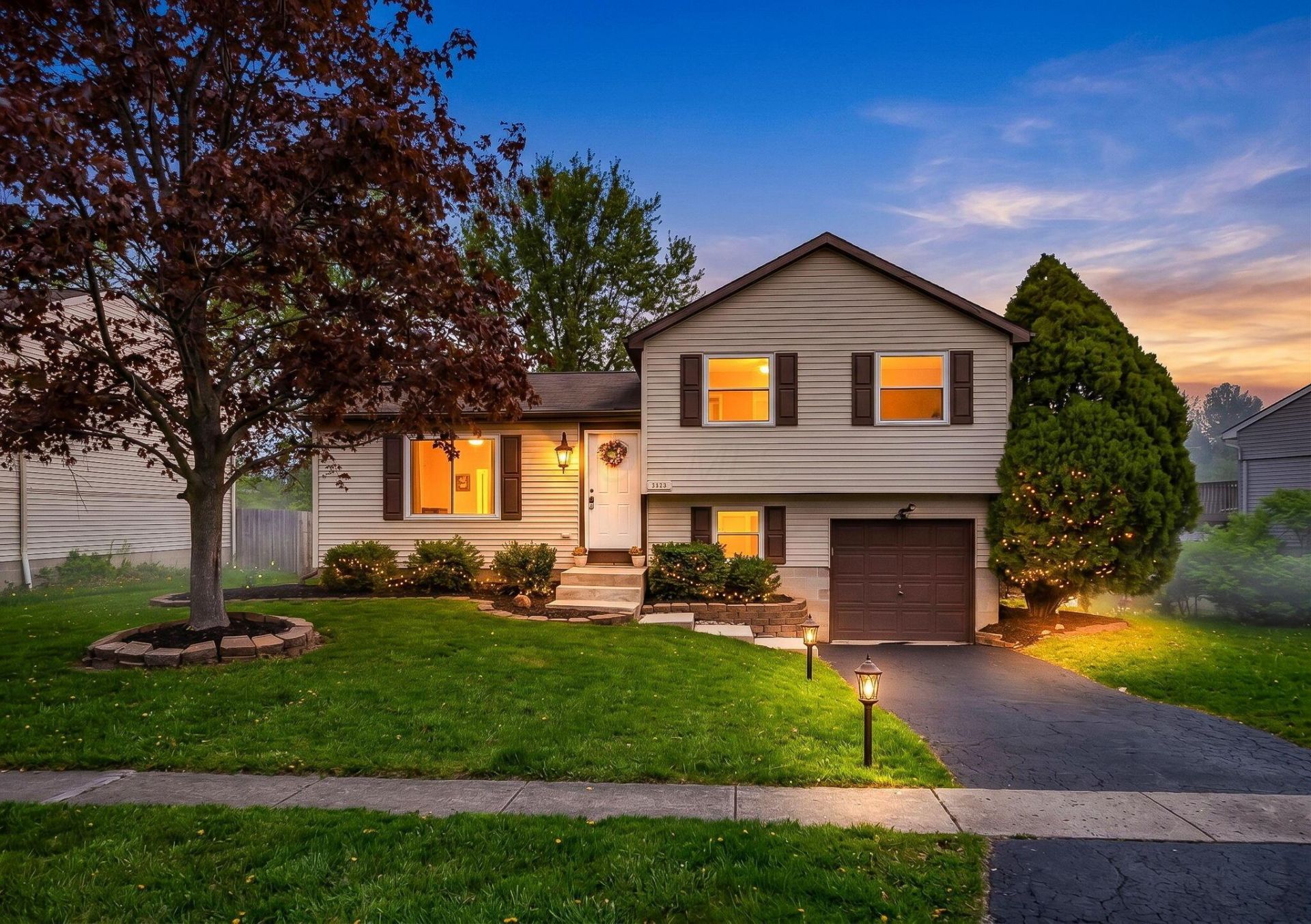 4466 Amwood Street , Columbus, OH 43228 Main Photo