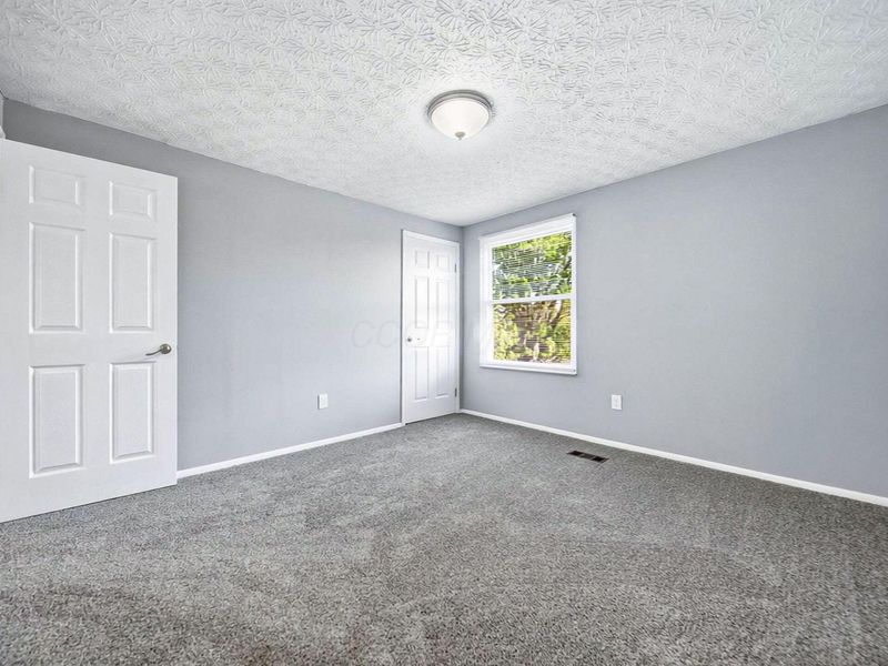 4466 Amwood Street, Columbus, OH 43228 Photo 26