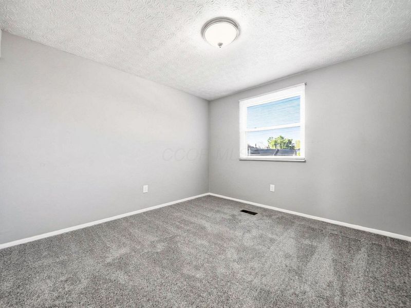 4466 Amwood Street, Columbus, OH 43228 Photo 30