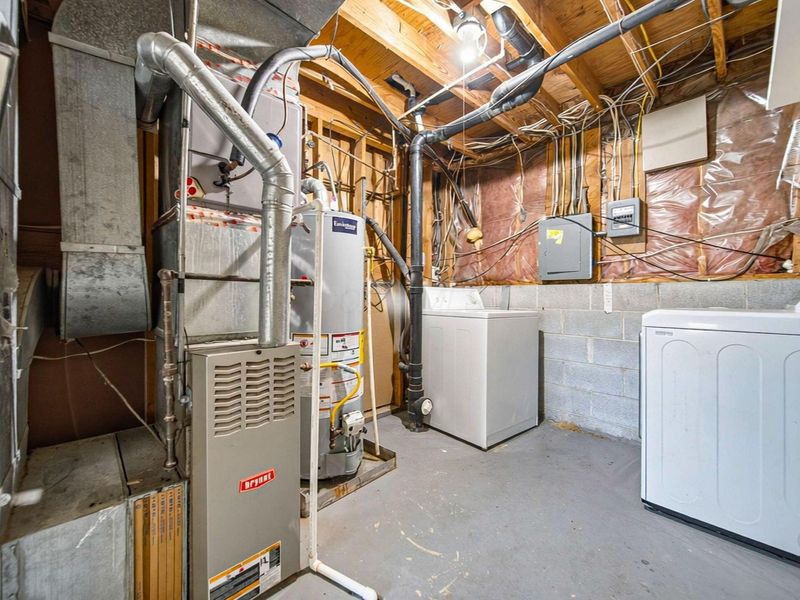 4466 Amwood Street, Columbus, OH 43228 Photo 39