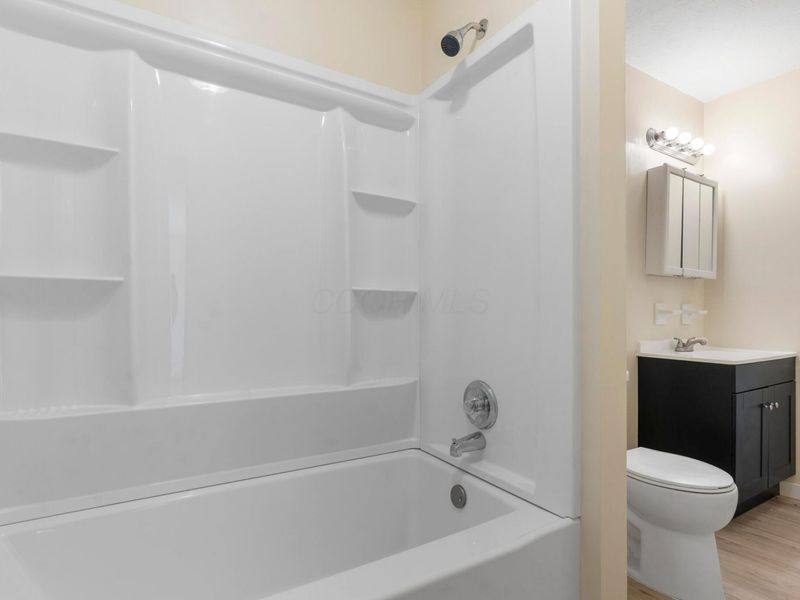 4216 Arbury Lane , Columbus, OH 43224 Photo 10