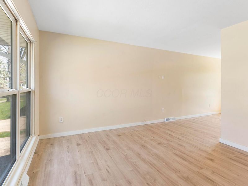 4216 Arbury Lane , Columbus, OH 43224 Photo 3