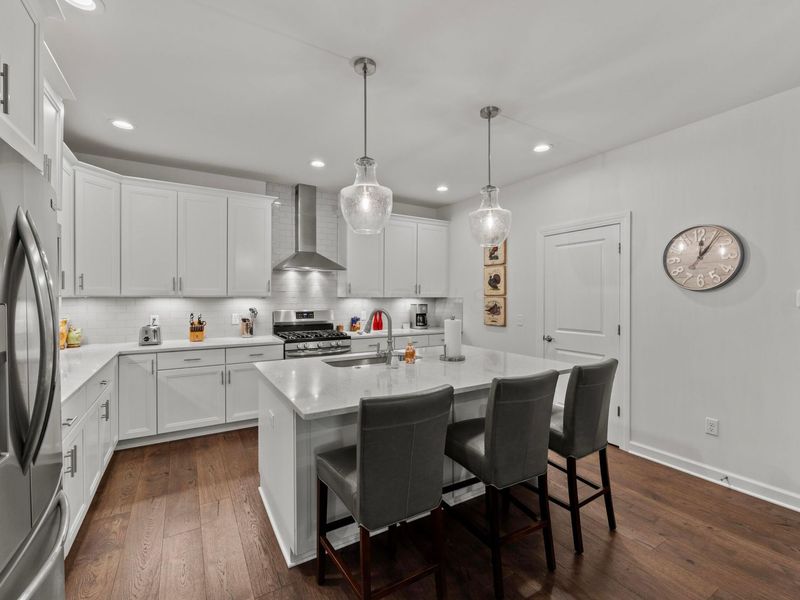 7678 Gateway Boulevard, Powell, OH 43065 Photo 14