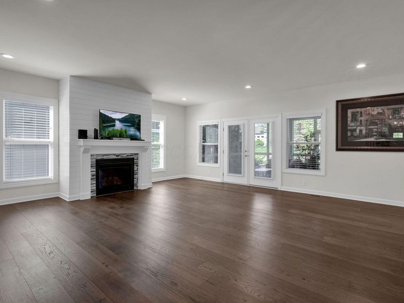 7678 Gateway Boulevard, Powell, OH 43065 Photo 25