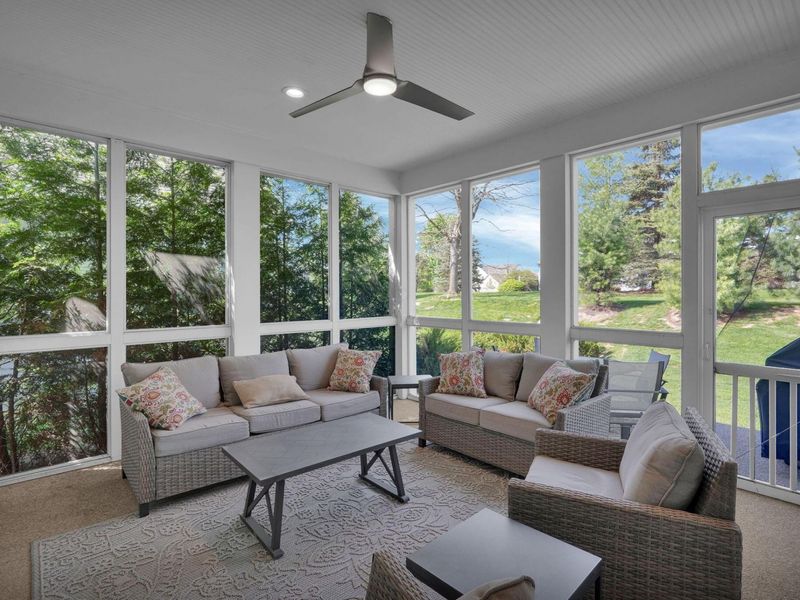 7678 Gateway Boulevard, Powell, OH 43065 Photo 29