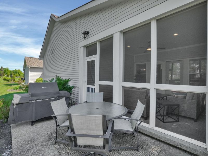 7678 Gateway Boulevard, Powell, OH 43065 Photo 31