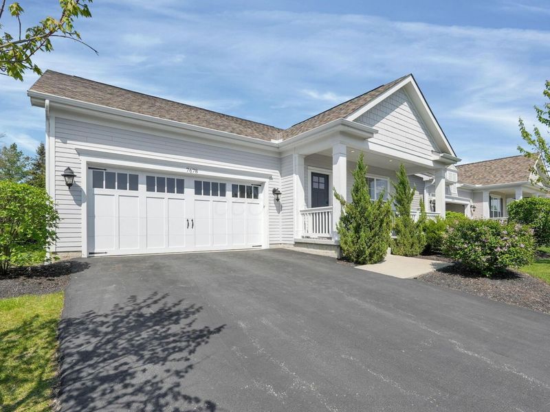 7678 Gateway Boulevard, Powell, OH 43065 Photo 4